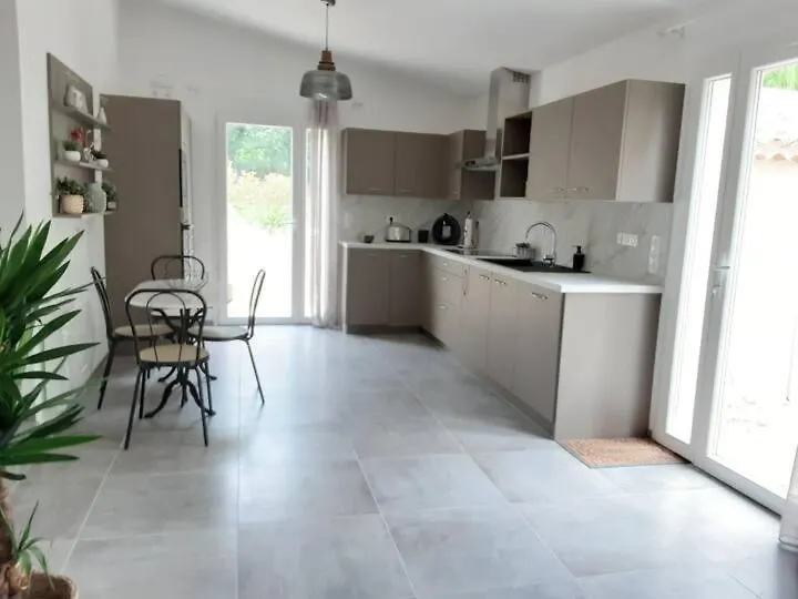 Bastide Provencale Villa Cadenet Holiday home