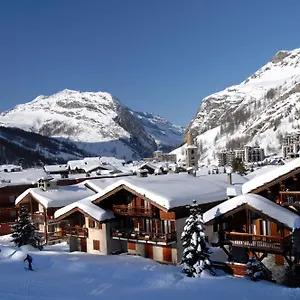 https://odalys-le-haut-de-rogoney.hotels-rhonealpes.com
