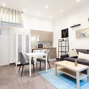 https://hostnfly-apartments-splendid-spacious-apt-in-batignolles.fr-paris.fr